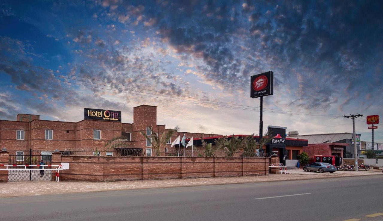 Hotel One Sahiwal Екстер'єр фото