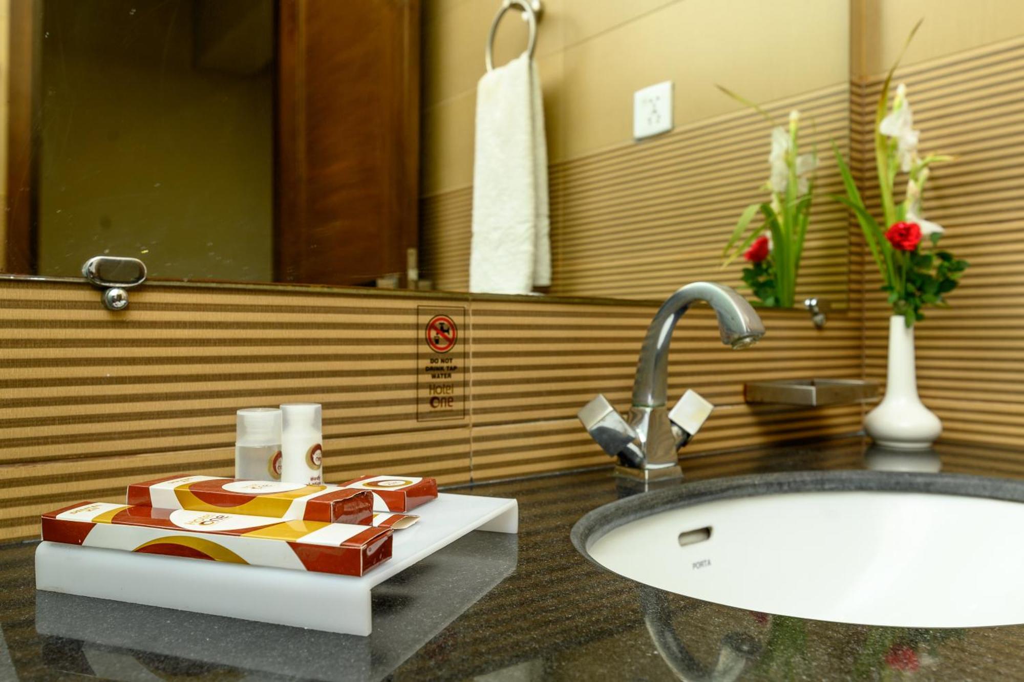 Hotel One Sahiwal Екстер'єр фото